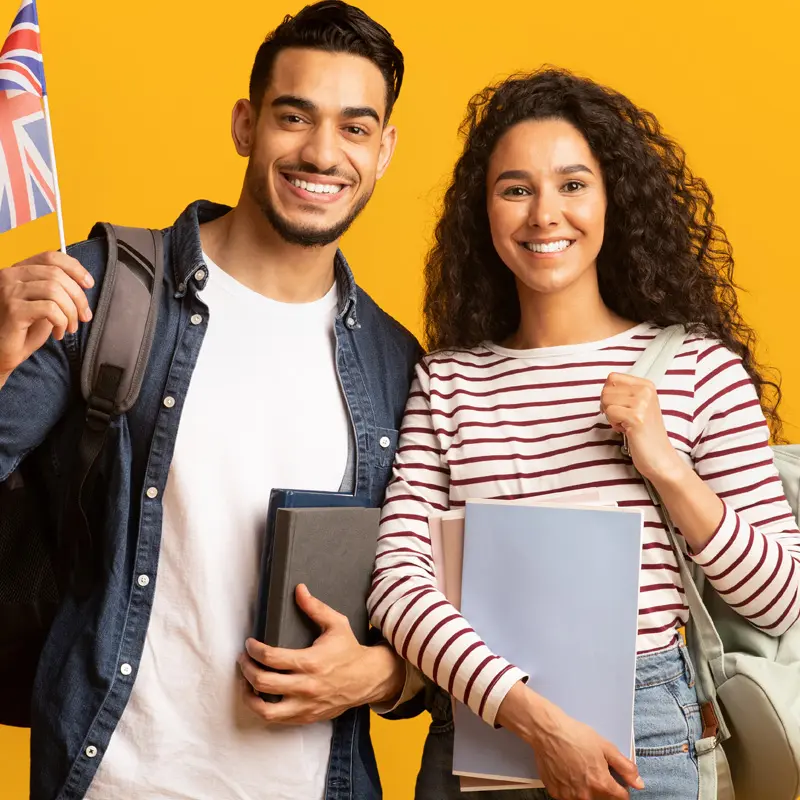 Jóvenes preparando exámenes Cambridge en Kent College Vícar